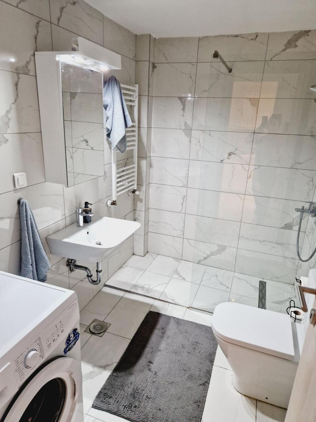 Kamche Lux Apartment Скоп'є Екстер'єр фото